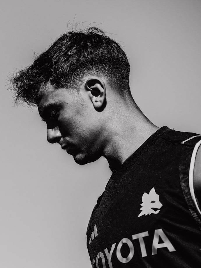 FIVE SLEEVE EMBROIDERY JERSEYS